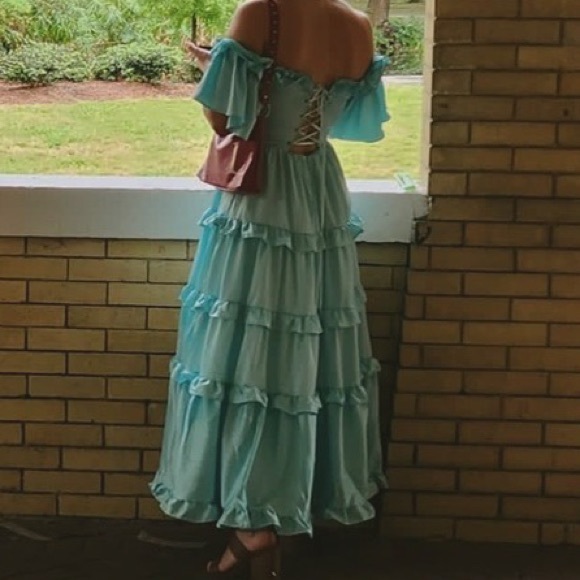 Ruffle dress - Picture 2 of 3